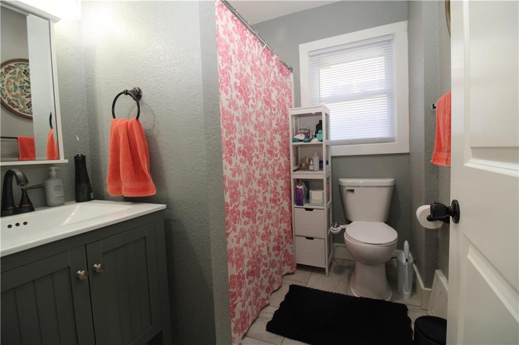 2814 Renick Street Property Photo 14