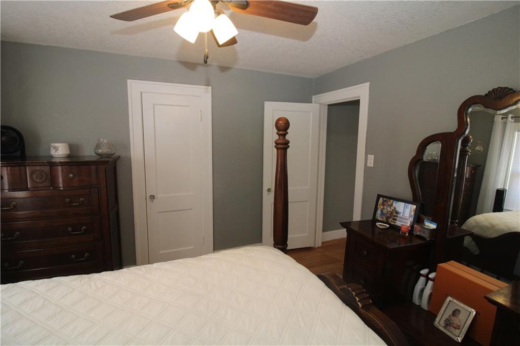 2814 Renick Street Property Photo 17