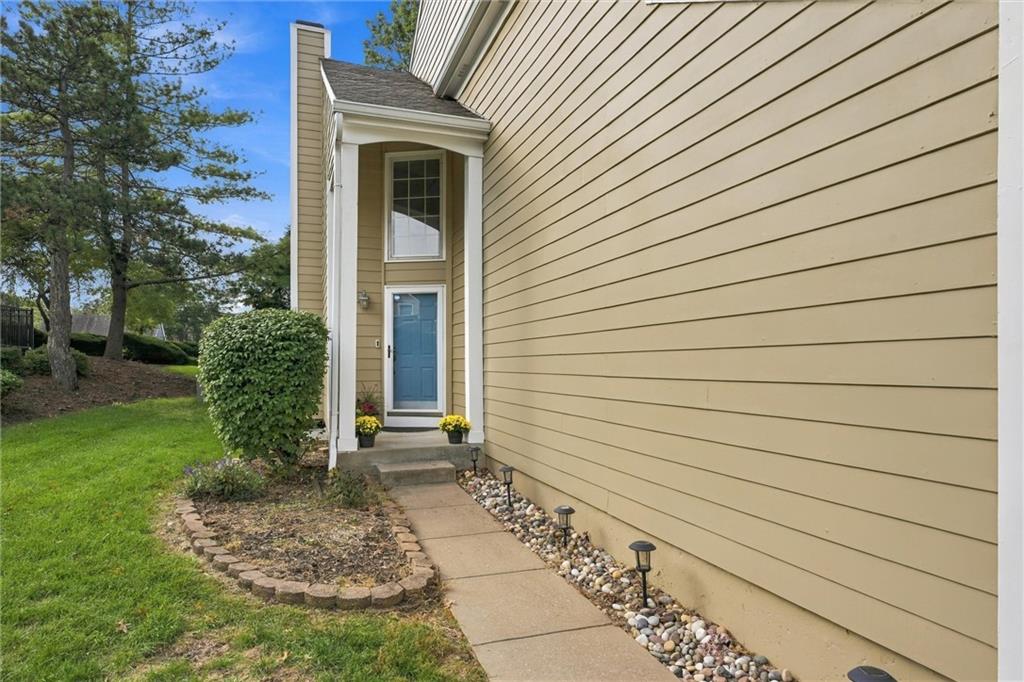 9401 W 120th Street Property Photo 4