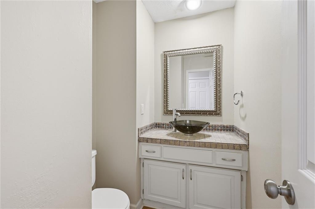 9401 W 120th Street Property Photo 12