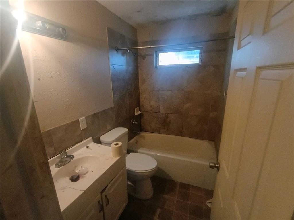 8408 Blue Ridge Boulevard Property Photo 4
