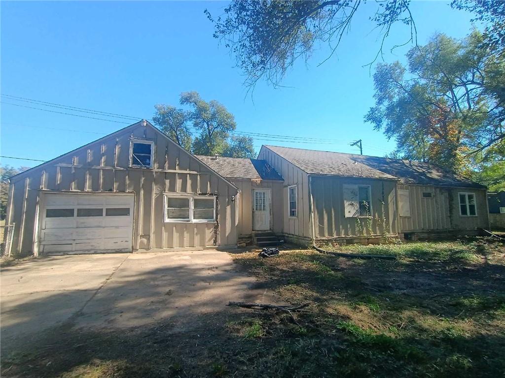 8408 Blue Ridge Boulevard Property Photo 5