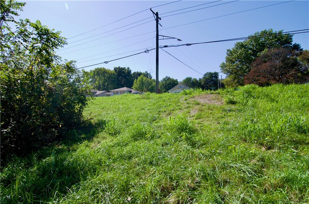 1901 S Lee's Summit Road Property Photo 6