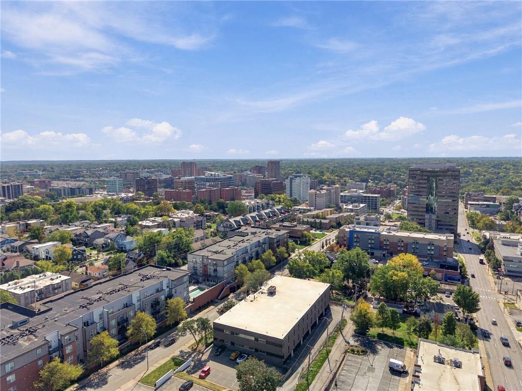4420 Madison Avenue Property Photo 4