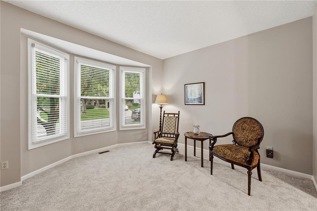 12818 Bond Street Property Photo 7
