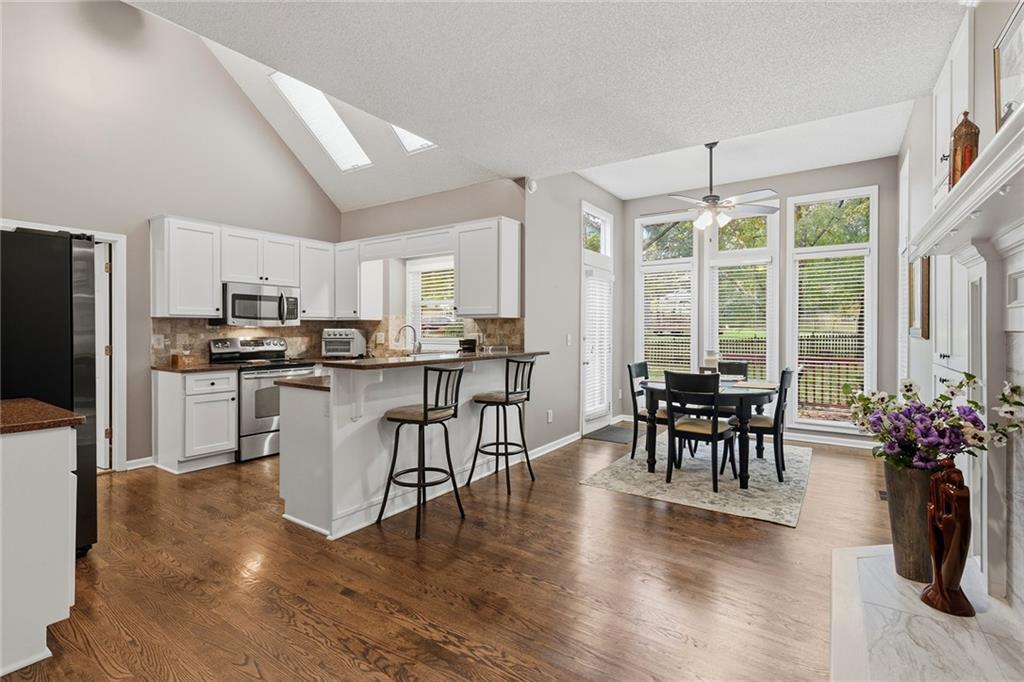 12818 Bond Street Property Photo 13