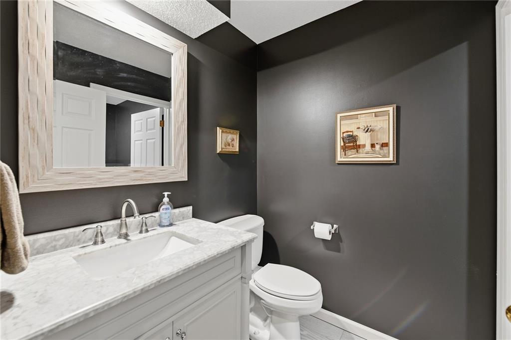 12818 Bond Street Property Photo 27