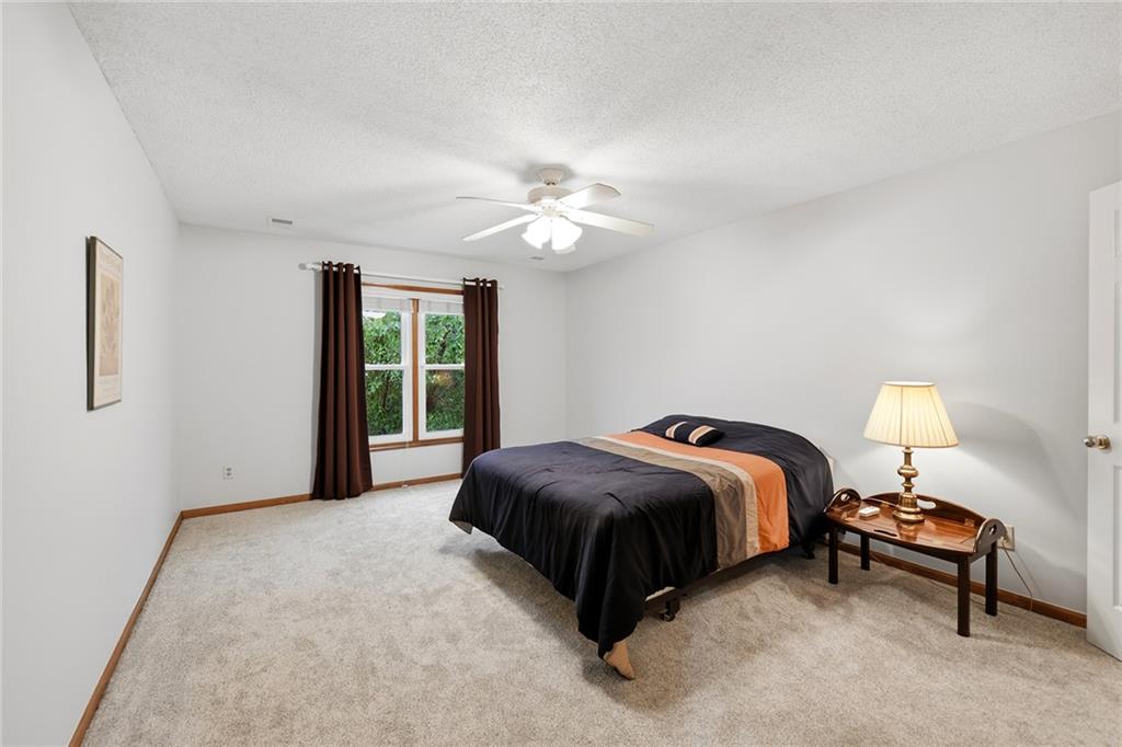 12818 Bond Street Property Photo 34