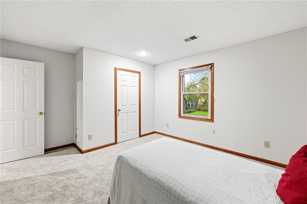 12818 Bond Street Property Photo 38