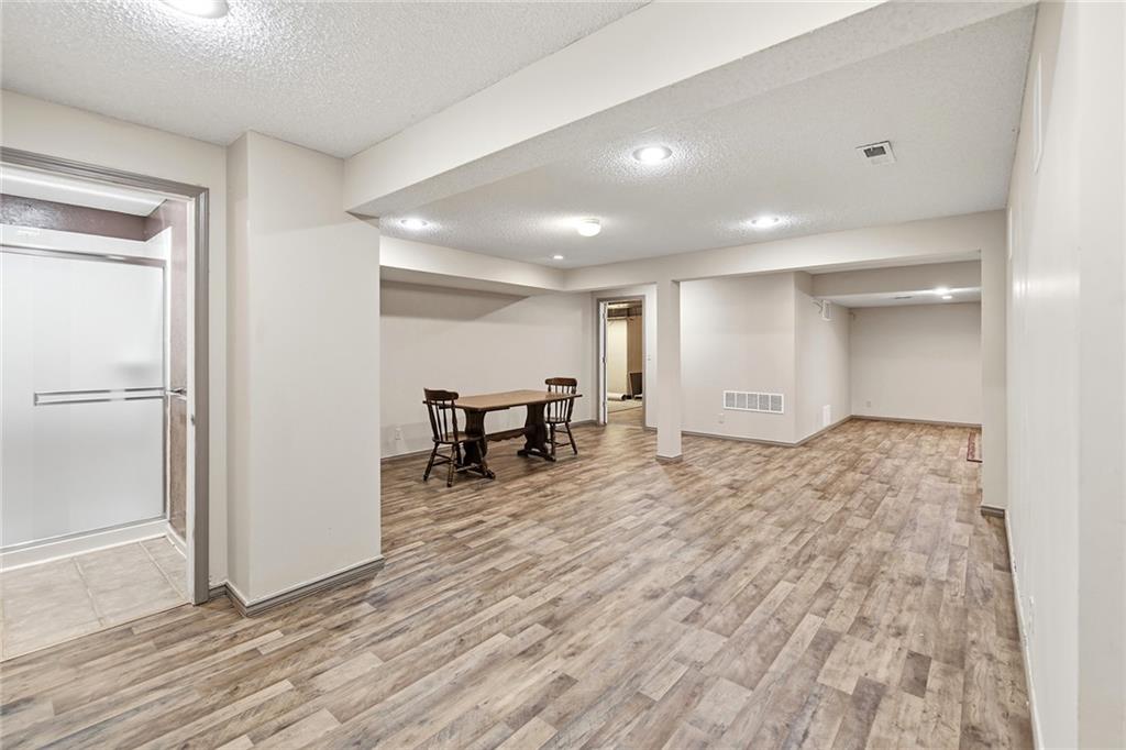 12818 Bond Street Property Photo 41