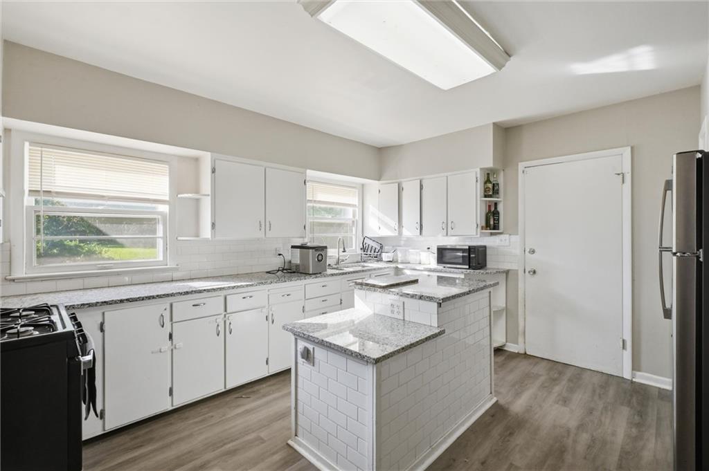 8614 Evanston Avenue Property Photo 6