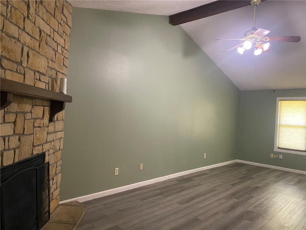 8215 Nw Mace Road Property Photo 3