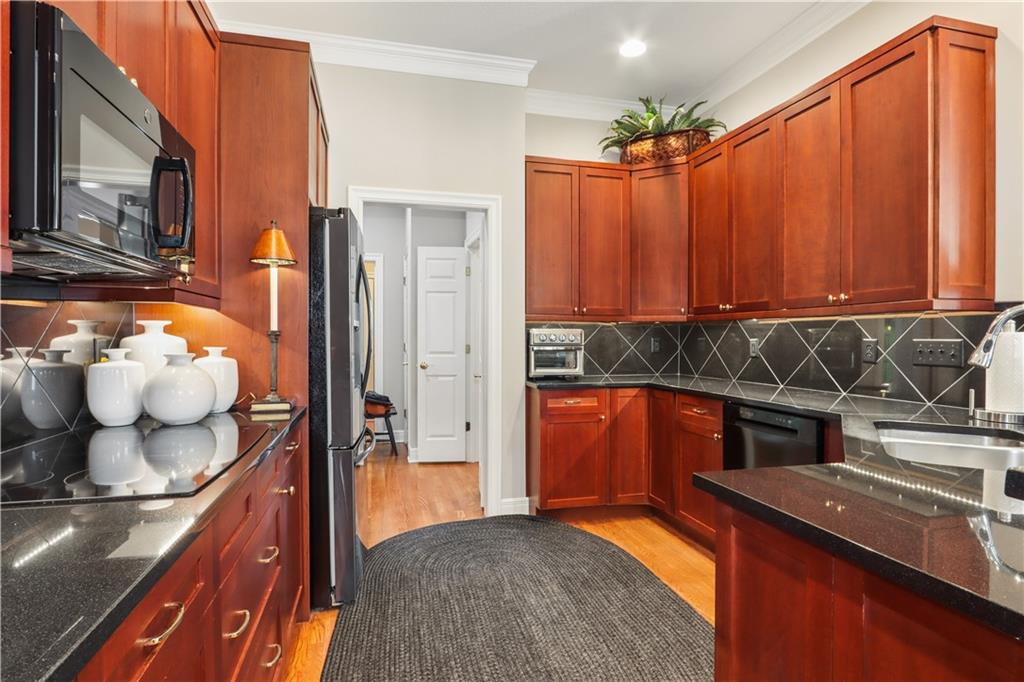 14429 Meadow Court Property Photo 12