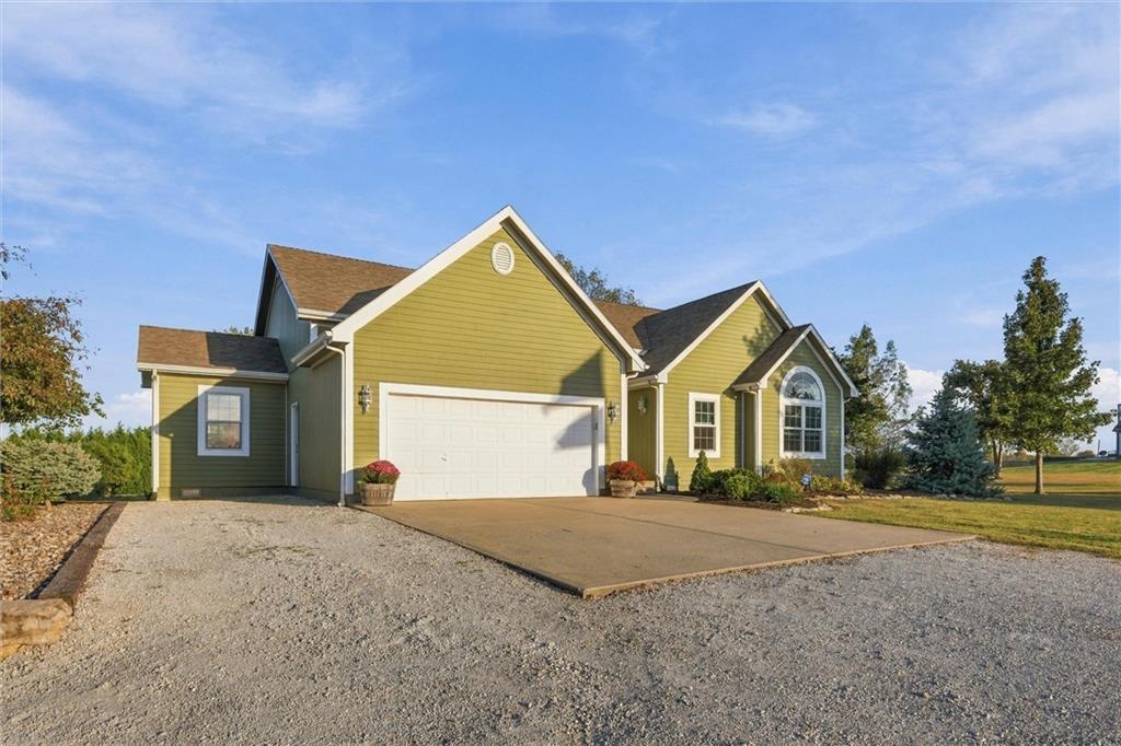 27423 New Lancaster Road Property Photo 1