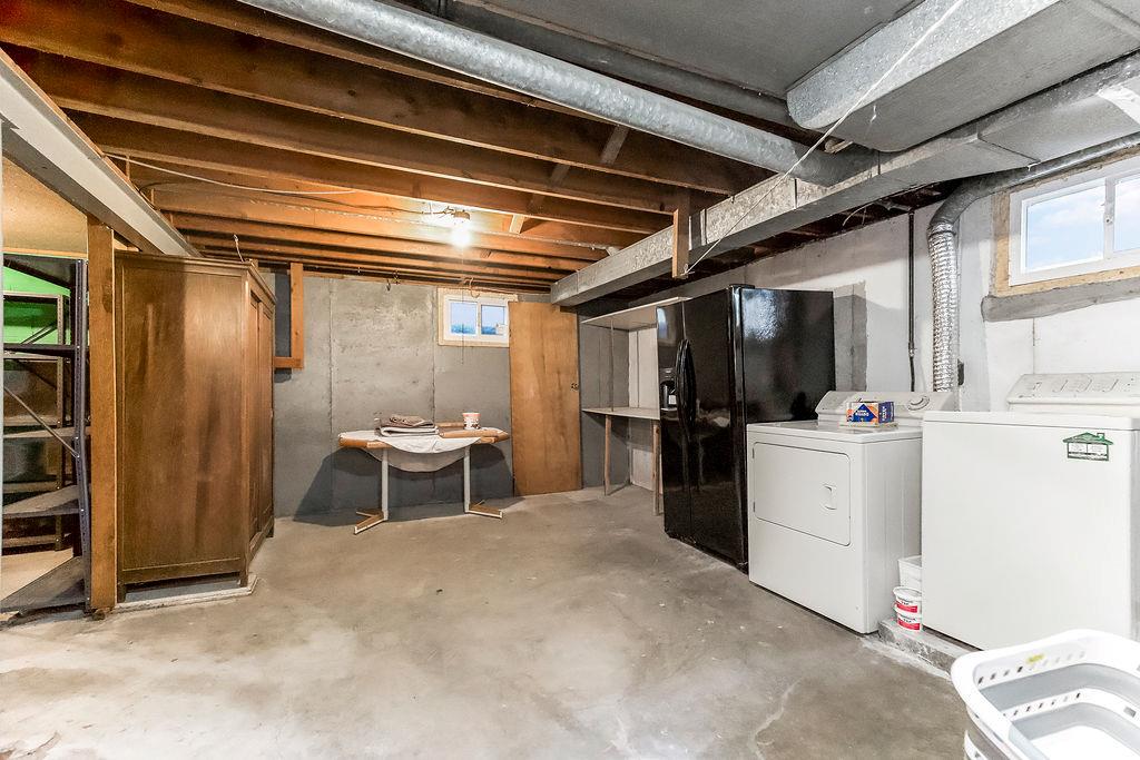 7719 Howe Drive Property Photo 16