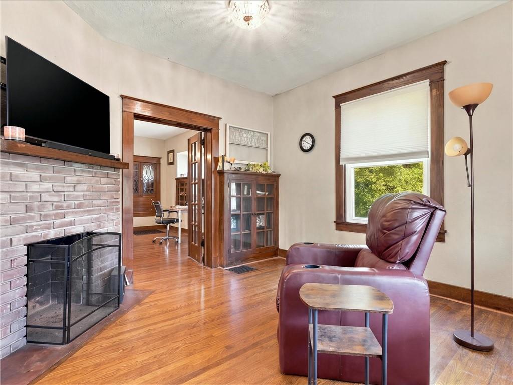 504 N College Street Property Photo 8