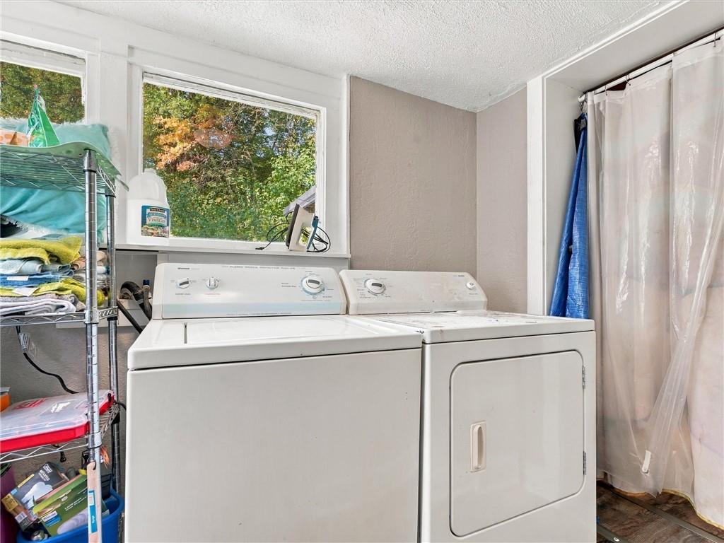 504 N College Street Property Photo 18