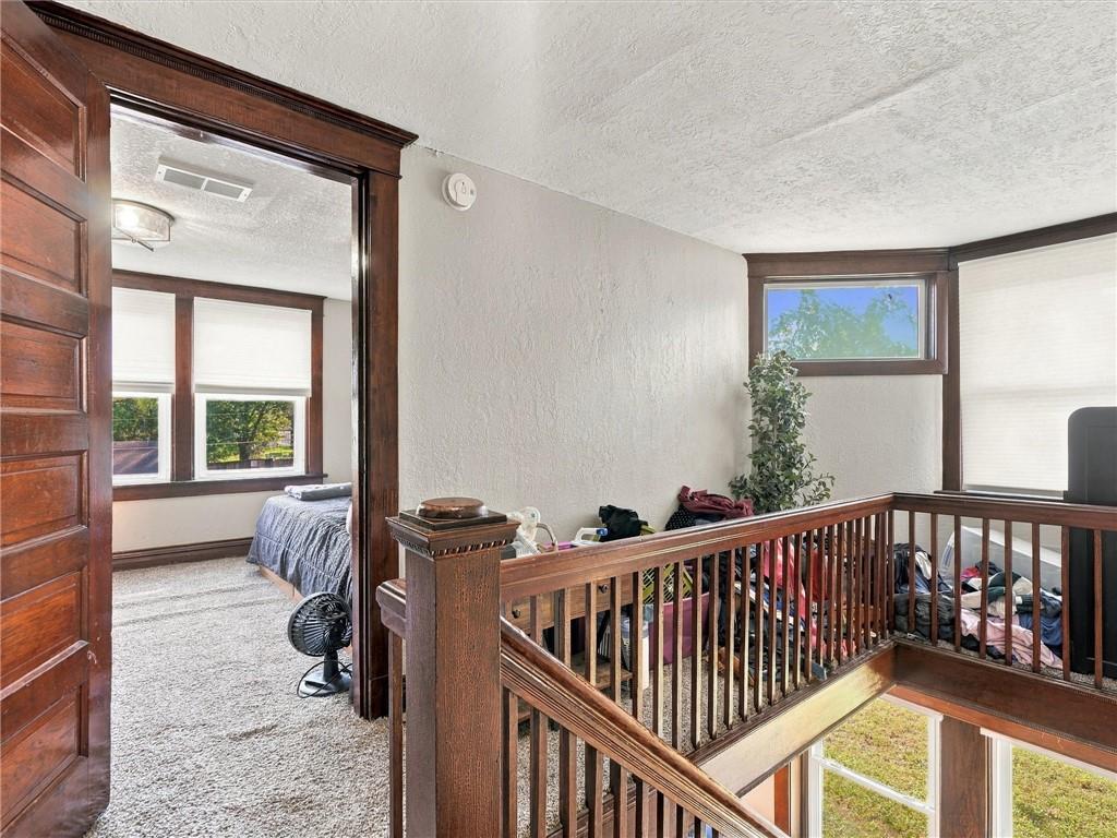 504 N College Street Property Photo 21
