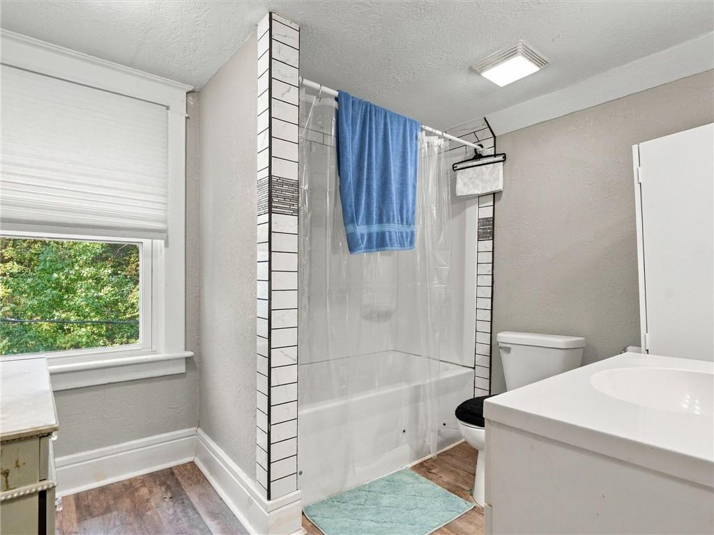 504 N College Street Property Photo 27