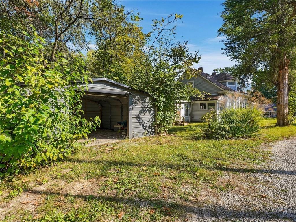 504 N College Street Property Photo 33