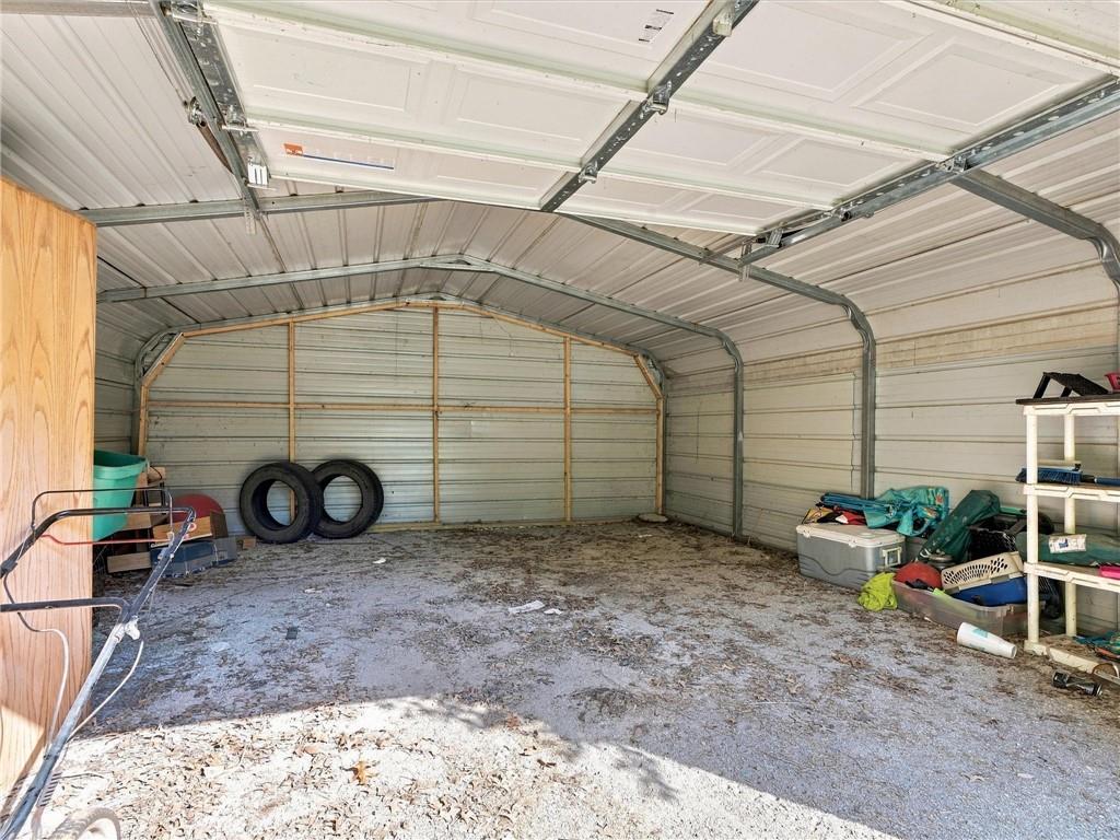 504 N College Street Property Photo 34