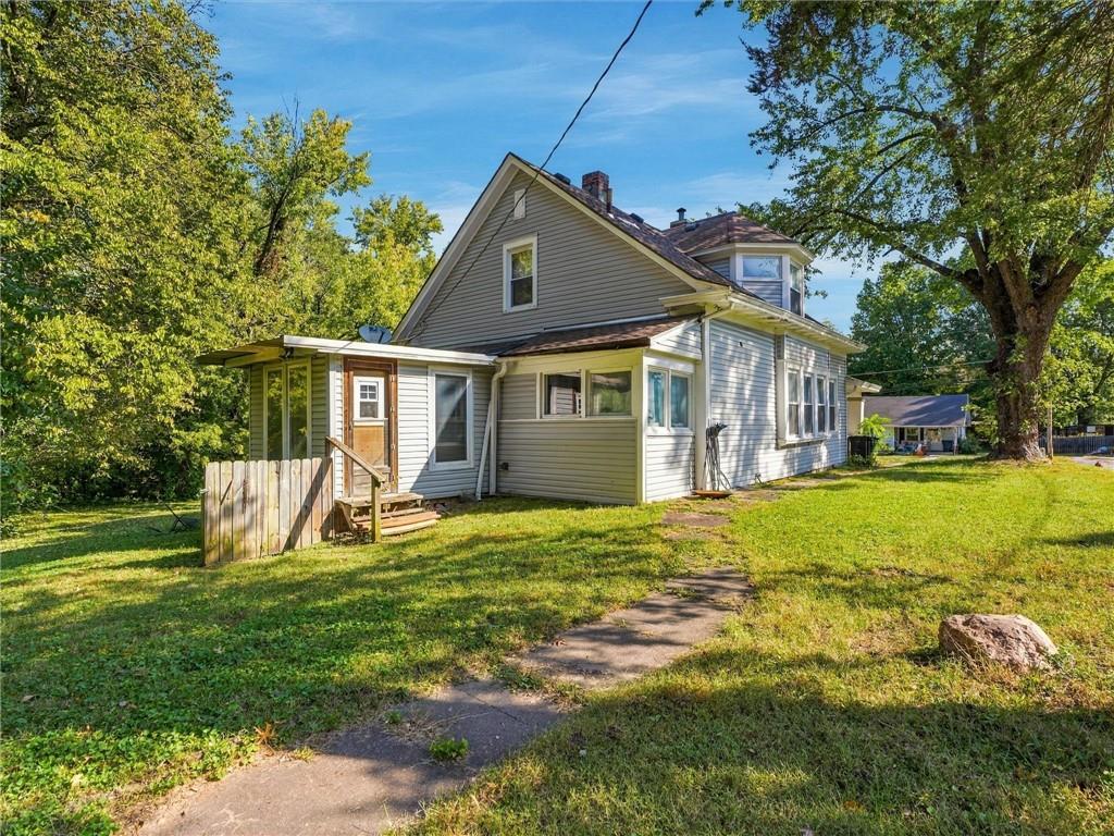 504 N College Street Property Photo 35