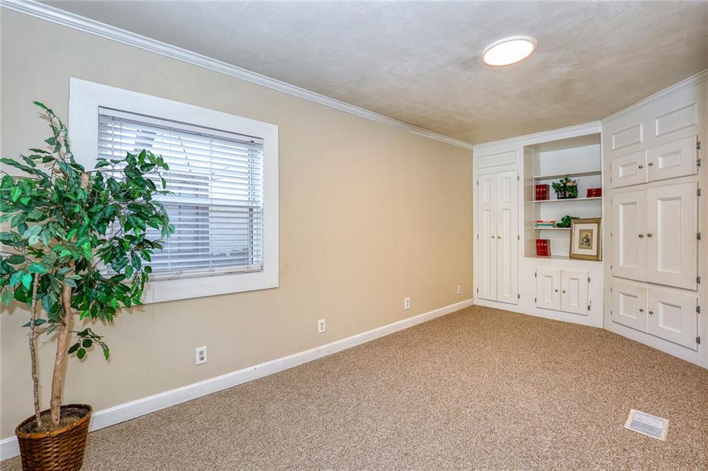 4900 Westwood Road Property Photo 13