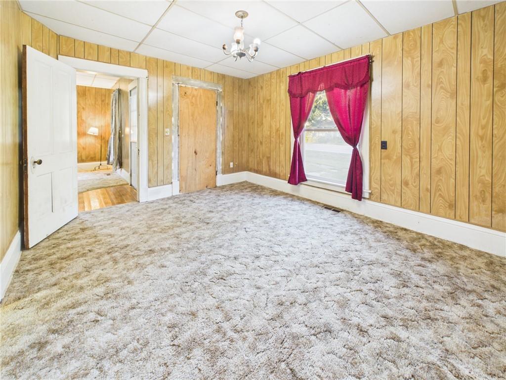 108 S Lee Street Property Photo 12