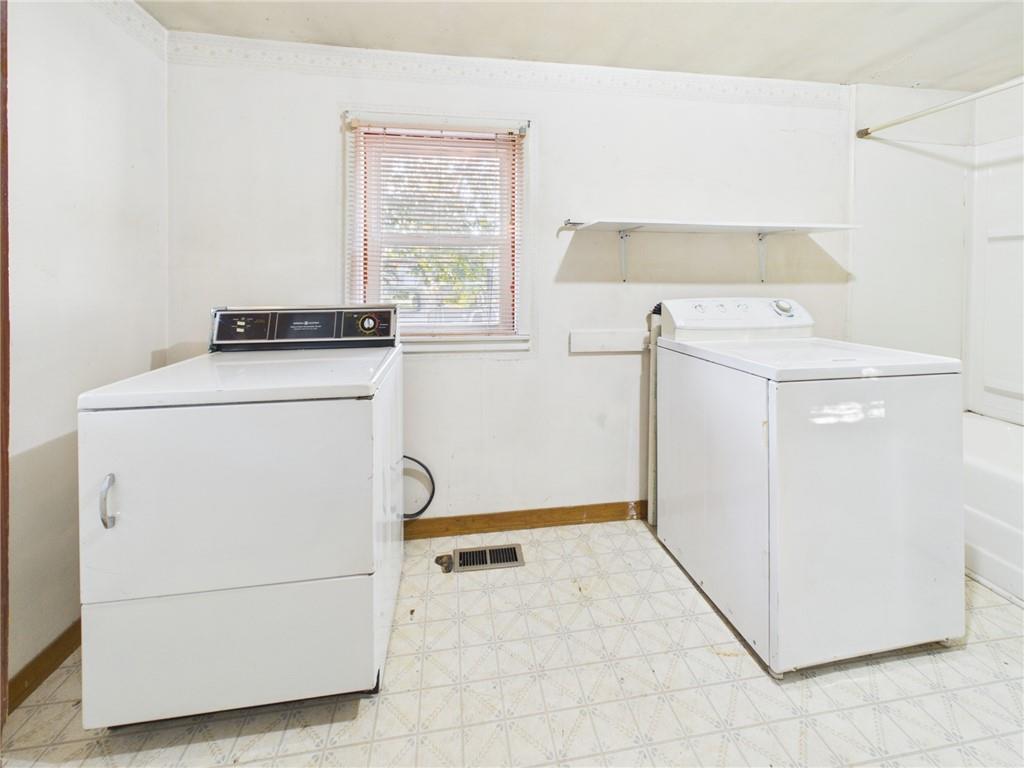 108 S Lee Street Property Photo 22