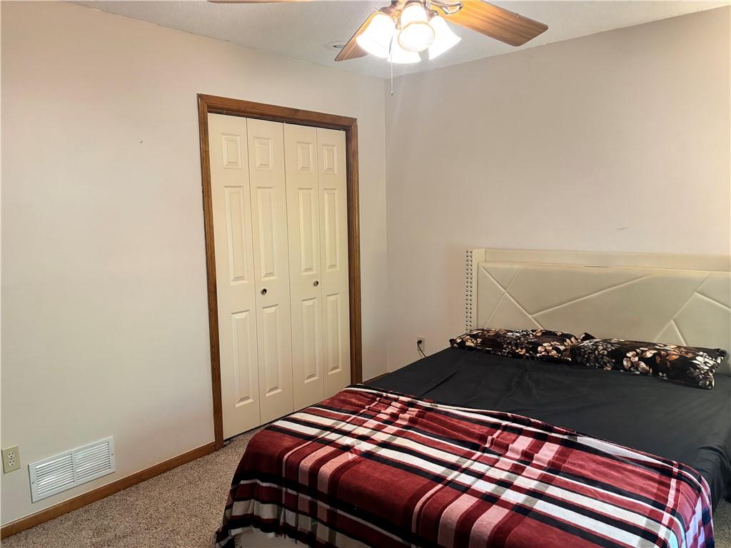 6805 Noland Road Property Photo 10