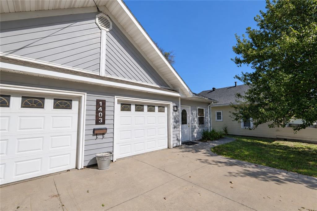 1403 E 13th Street Property Photo 3