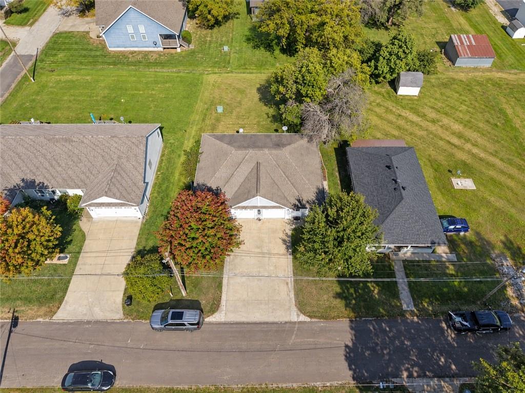 1403 E 13th Street Property Photo 4