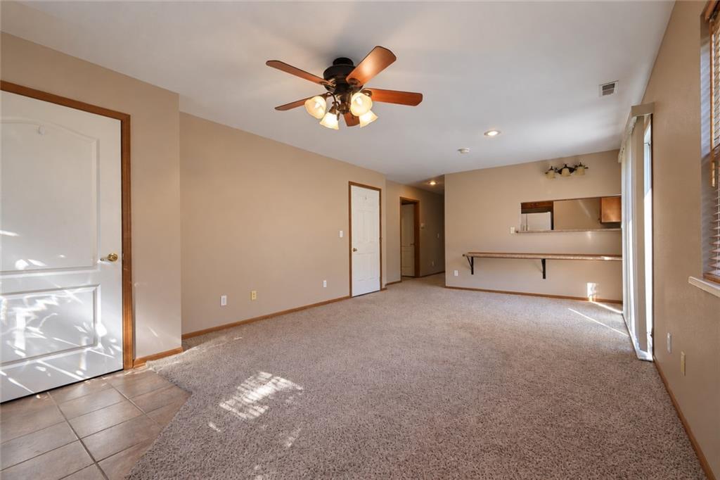 1403 E 13th Street Property Photo 5