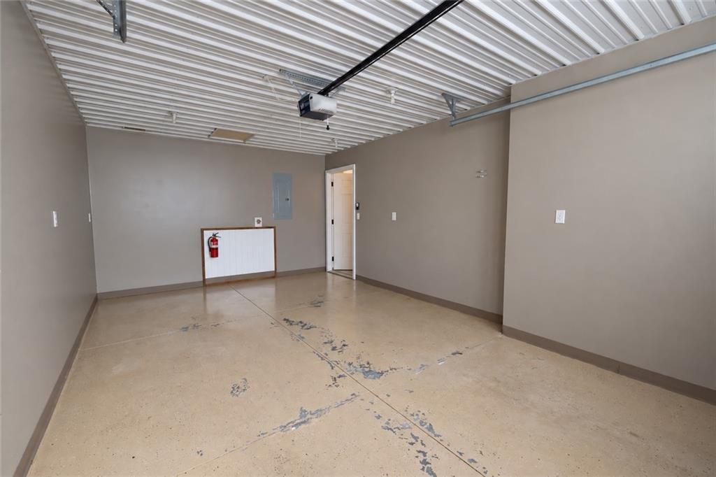 1403 E 13th Street Property Photo 16