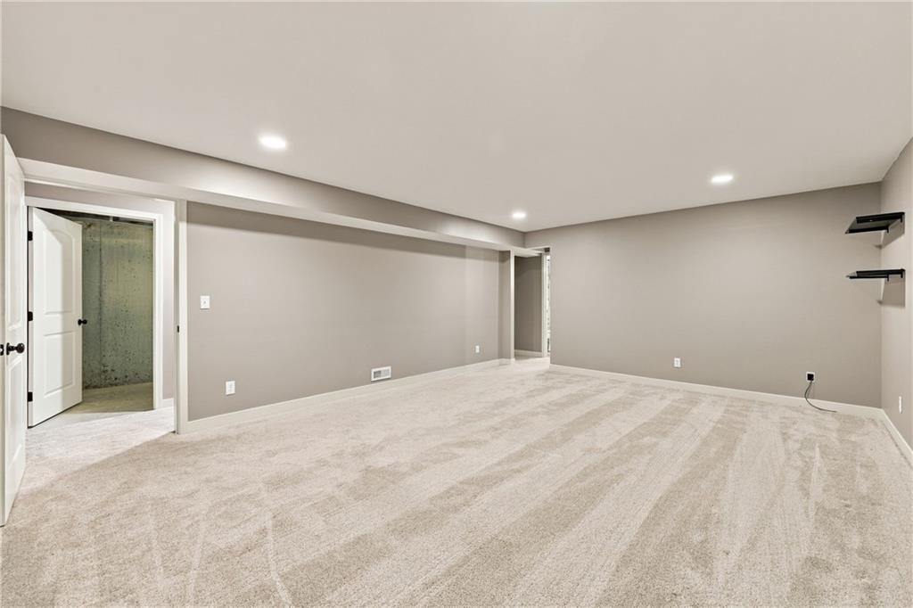 27319 E Sycamore Street Property Photo 18