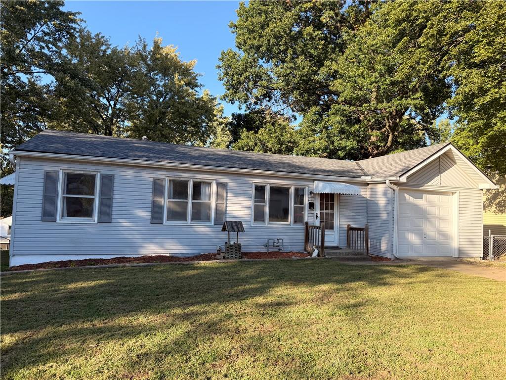 504 W 38th Street Property Photo 1