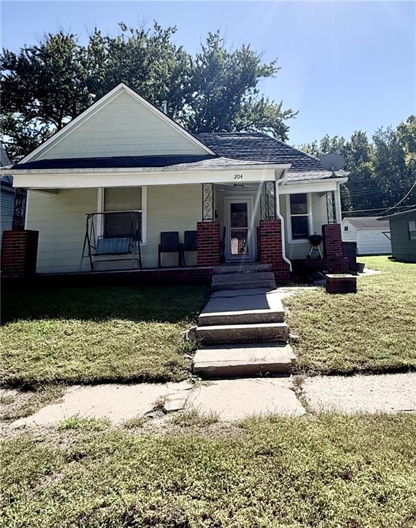 204 E Cliff Street Property Photo 1