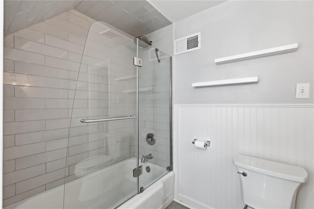 1264 W Gregory Boulevard Property Photo 21