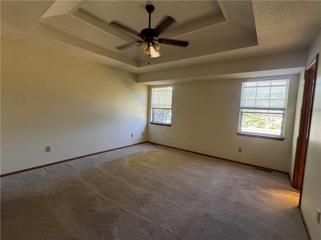 1211 Sw Hillcrest Drive Property Photo 7
