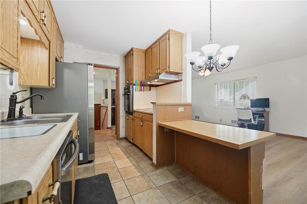 1700 Ne 67th Place Property Photo 14