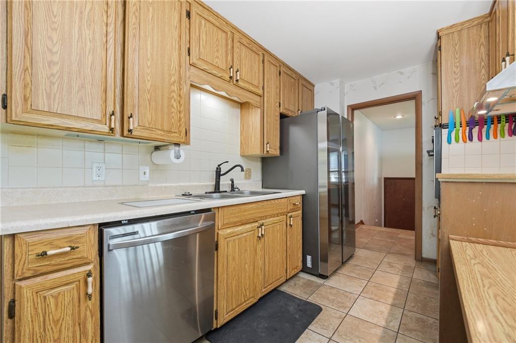 1700 Ne 67th Place Property Photo 16