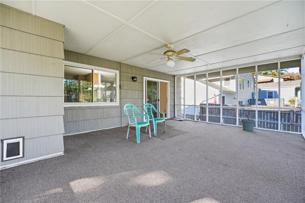 1700 Ne 67th Place Property Photo 22