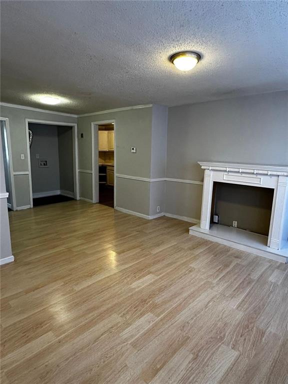 1177 E 65th Street Property Photo 3