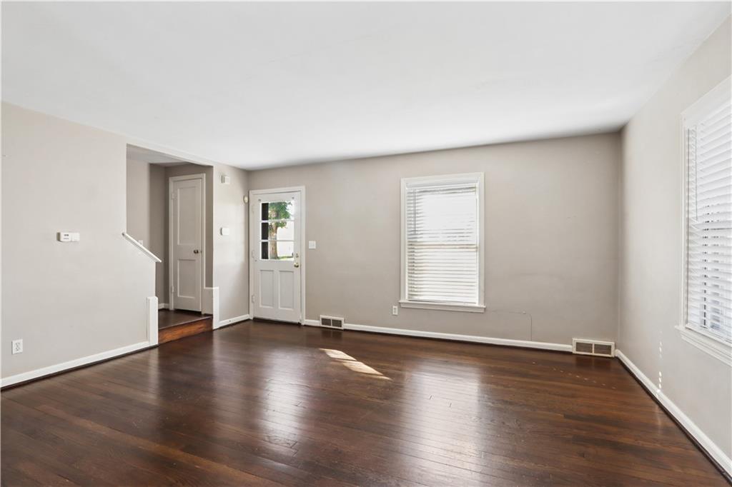 7533 Wyoming Street Property Photo 4