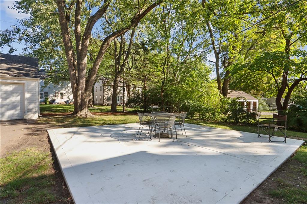 7533 Wyoming Street Property Photo 16