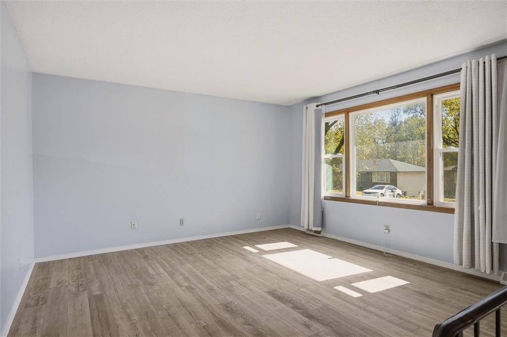 5538 Webster Avenue Property Photo 5