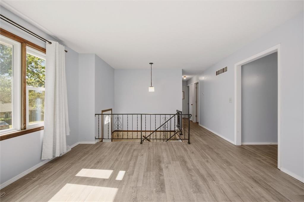 5538 Webster Avenue Property Photo 6