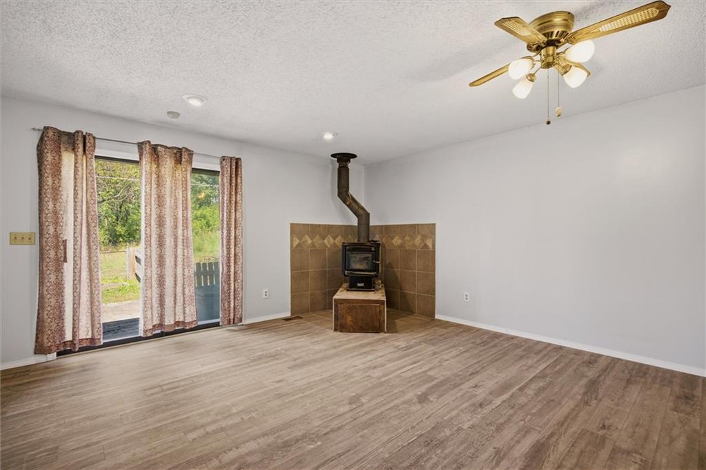 5538 Webster Avenue Property Photo 9