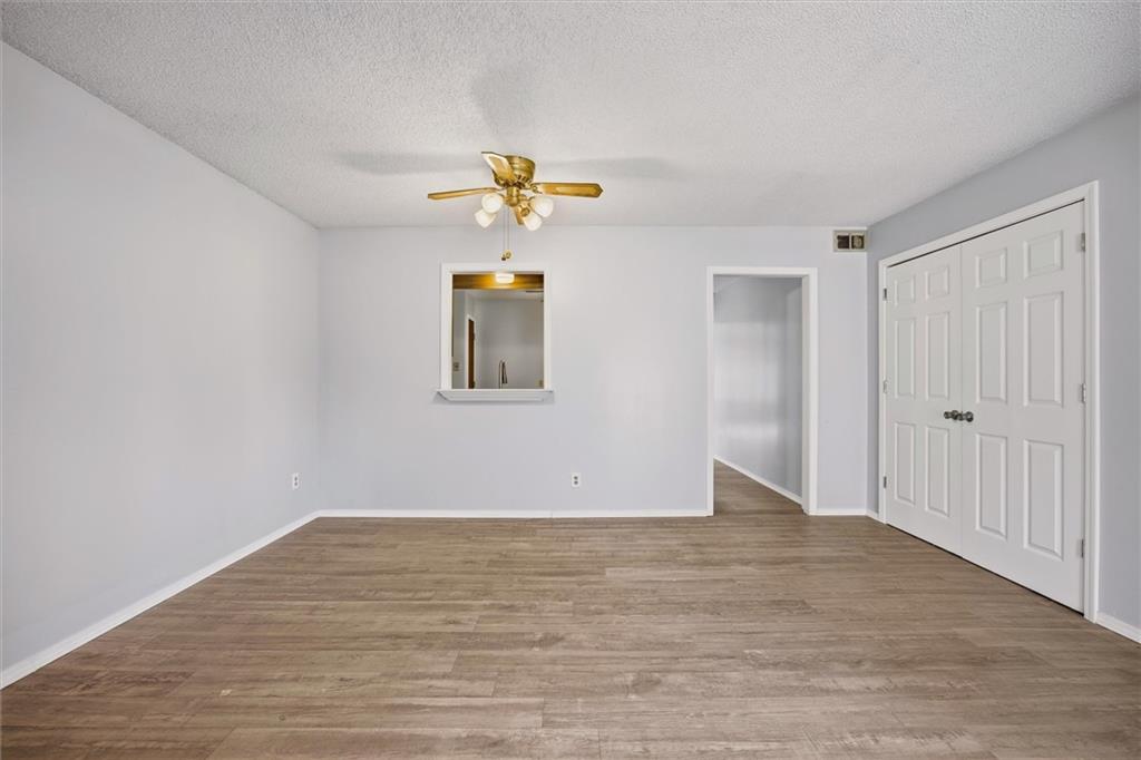 5538 Webster Avenue Property Photo 10