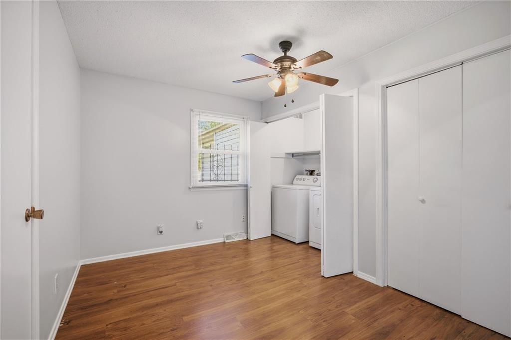 5538 Webster Avenue Property Photo 11